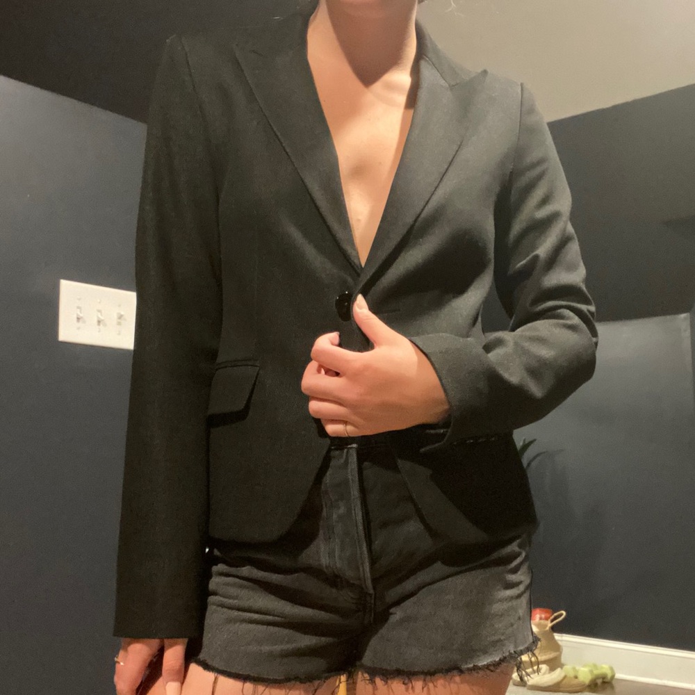 Grey blazer